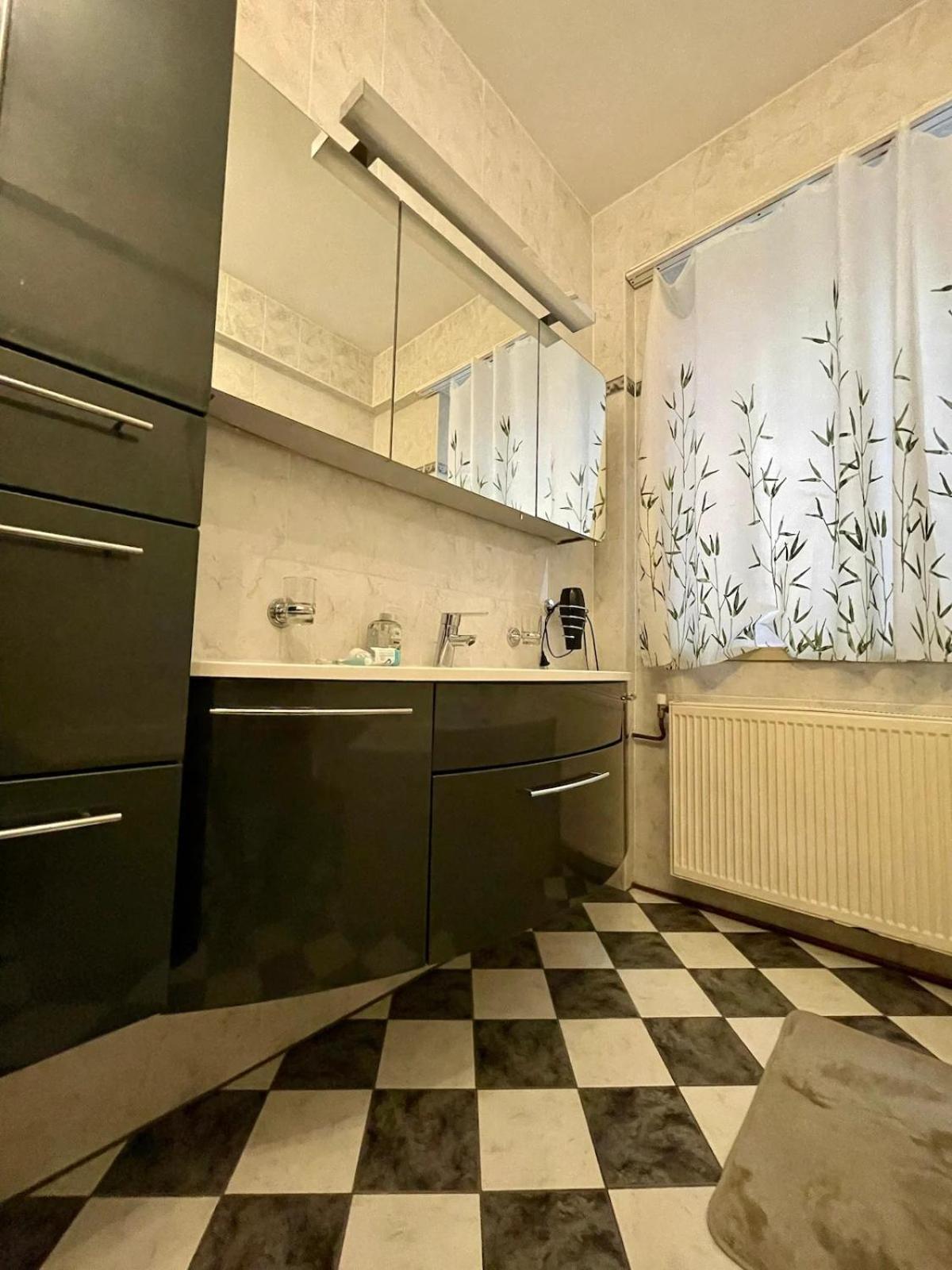 Gemuetliche Wohnung Mit Super Lage Vienna Exterior photo